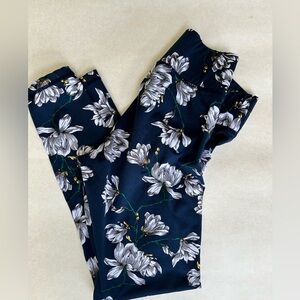MINKPINK Leggings -size xs x-small blue with white flowers etc